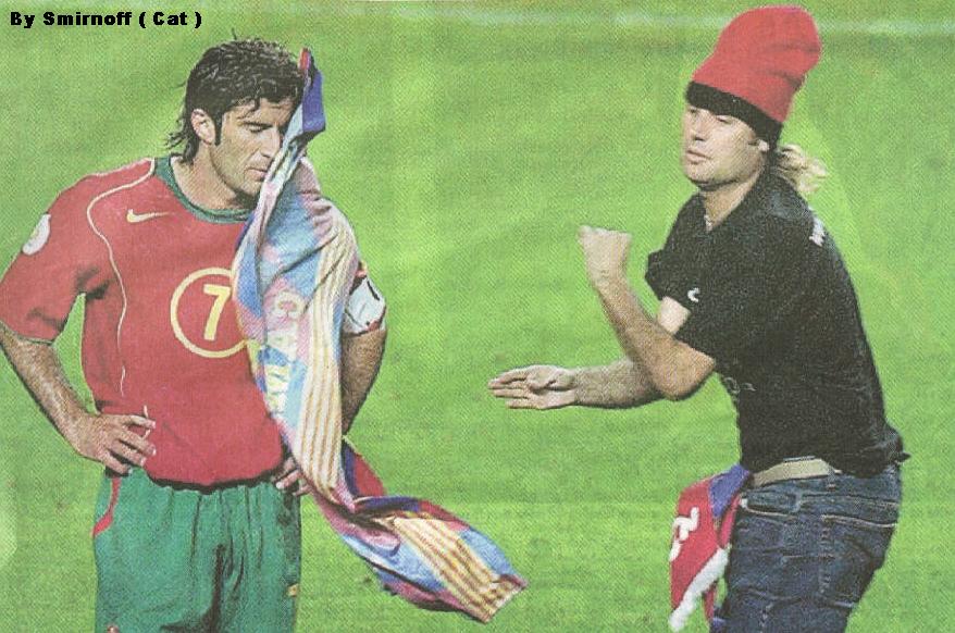 Figo agredido com cachecol